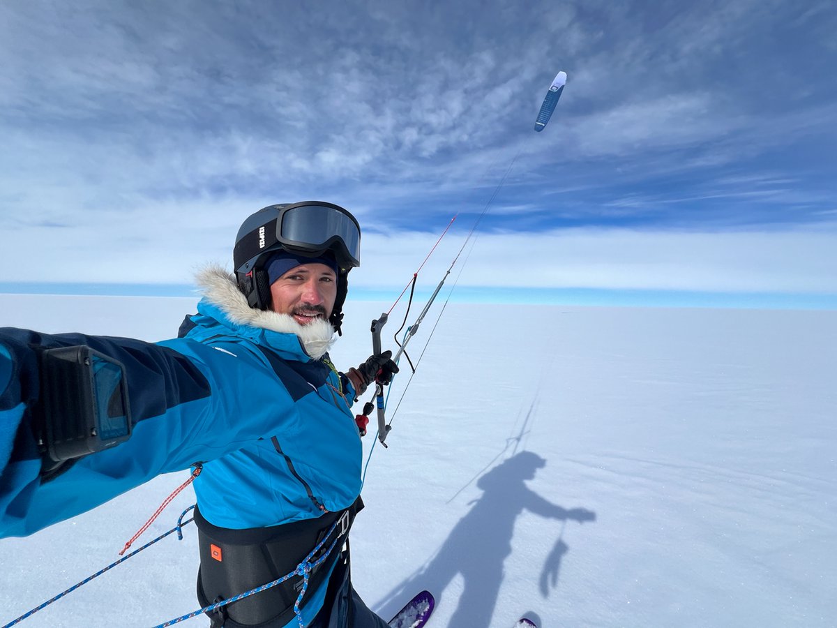 TRANSAT CAFÉ L’OR (@transatcafelor) on Twitter photo 🌍 De l’Antarctique aux océans, <a href="/MatthieuTordeur/">Matthieu Tordeur</a> — parrain de la TRANSAT CAFÉ L’OR 2025, partage sa vision de l’exploration, de la nature et des marins. Une interview inspirante à découvrir 👉 bit.ly/4l0gKno
#TransatCaféLOR #RouteduCafé 🌍 De l’Antarctique aux océans, <a href="/MatthieuTordeur/">Matthieu Tordeur</a> — parrain de la TRANSAT CAFÉ L’OR 2025, partage sa vision de l’exploration, de la nature et des marins. Une interview inspirante à découvrir 👉 bit.ly/4l0gKno
#TransatCaféLOR #RouteduCafé