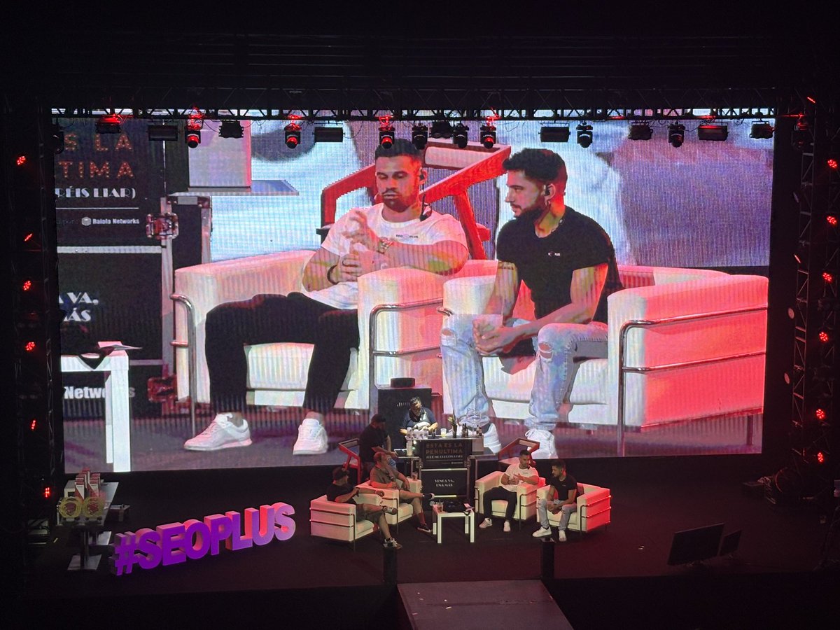 Han dicho “nichero” en la charla… otro chupito!! #seoplus25 #seoplus