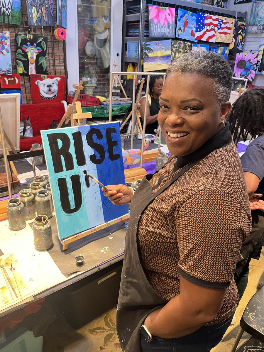 shannonjbuff's tweet image. Our @RISEAcademy3 team is kicking off the morning with powerful team-building activities to bring together new and veteran members. One highlight: creating new art for the building! Welcome back, Rise Team! #SpiritPrideExcellence