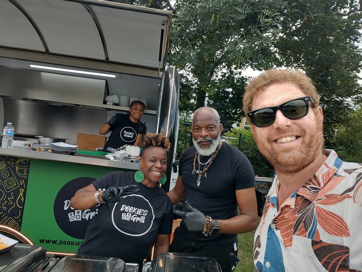 graeme_l_casey's tweet image. One of the great privileges of being a #Bromley #LibDem Councillor is that you are a corporate parent and get the opportunity to thank those professionals that care for the most vulnerable in our society, meet the children and carers and enjoy some excellent @DookiesGrill food.
