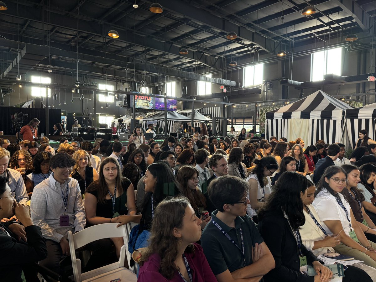 VotersTomorrow's tweet image. Gen Z is showing up and showing out this morning for our 2025 #FightForOurFuture Summit!