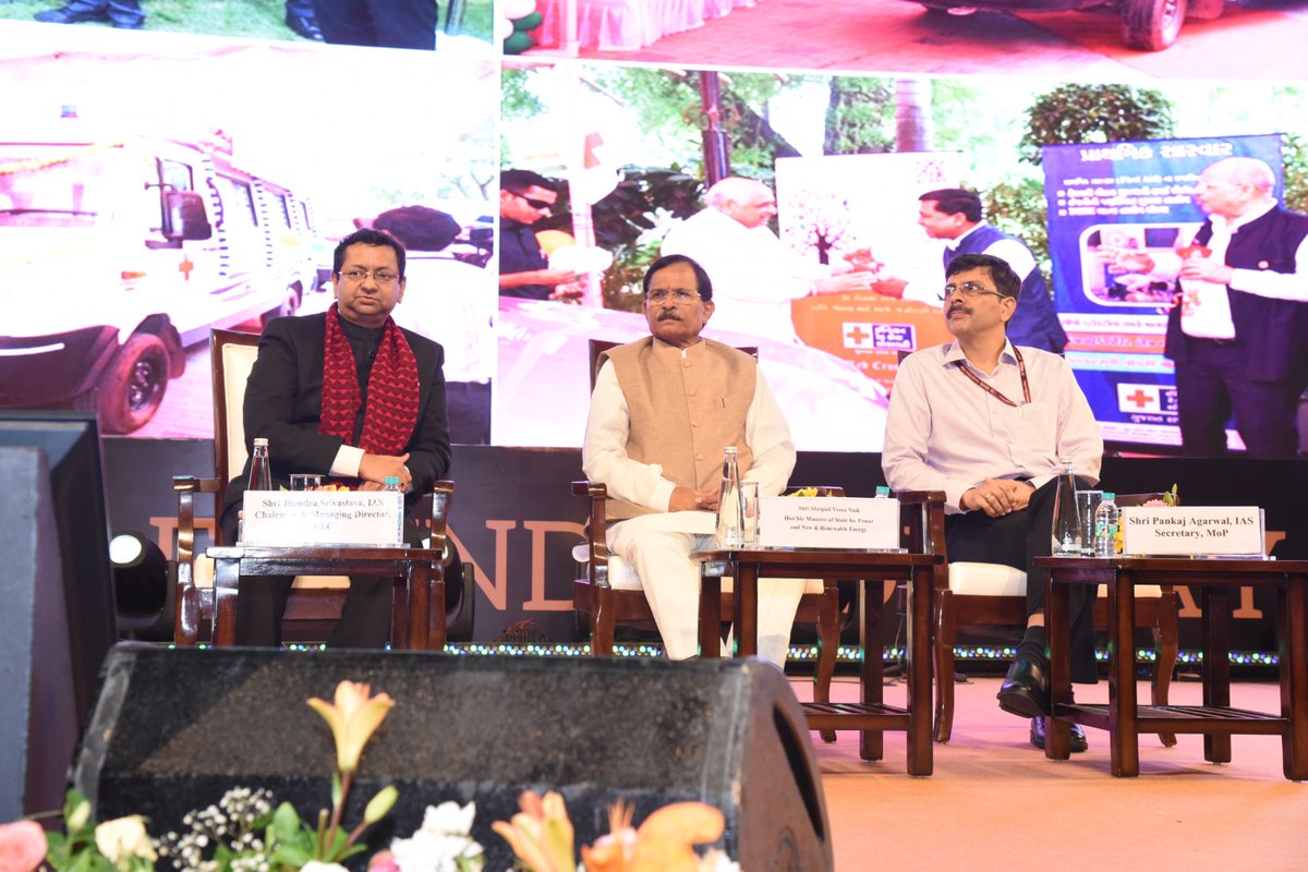 RECLindia's tweet image. REC’s commitment towards advancing inclusive growth through meaningful initiatives and causes continues!
Honouring those who serve our nation, REC extends CSR support worth ₹ 20 crore to the Kendriya Sainik Board as part of our 56th Foundation Day Celebration. The contribution…