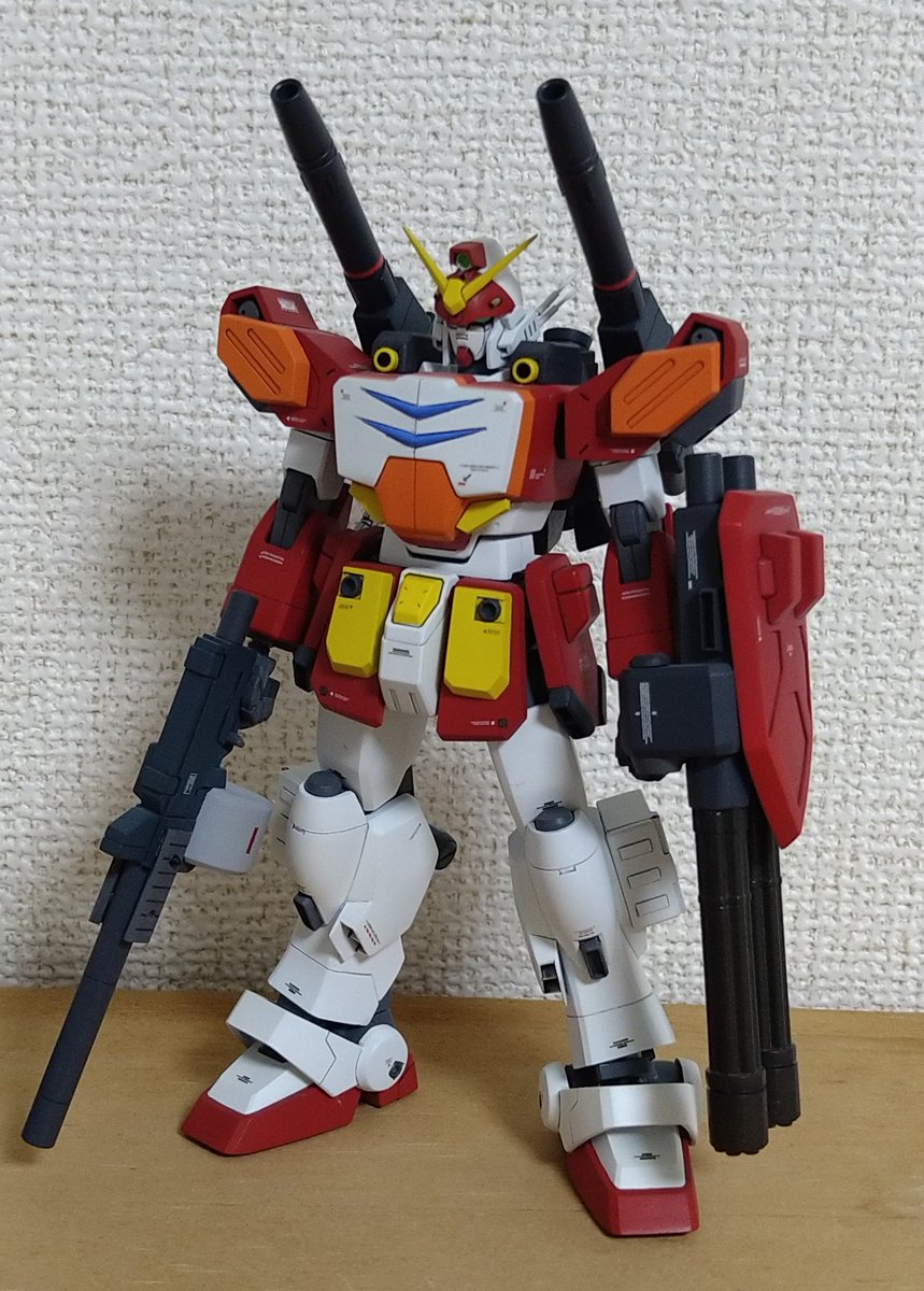 ikimonoski's tweet image. #ガンダムW_30th
新規作画熱いね。
W系はたくさん買ったし作った記憶もあるが、手元に残っているのはHGUCのez-8とミキシングしたヘビーアームズだけ。