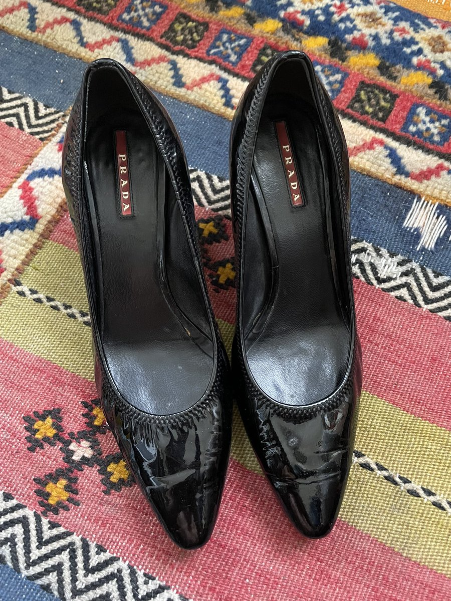 d0gtired's tweet image. I like getting shoes that are a little scuffed up already so I feel like I have permission to wear them 🤦♀️