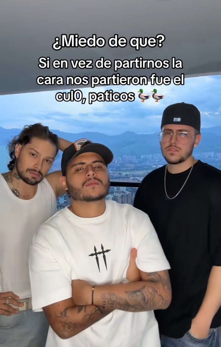 oriaromeroW's tweet photo. Uy mano como así véase 100 años de seriedad, Betty la seria, Pasión de serios, las muñecas de la seriedad, sin serios no hay paraíso, la hija de la seriedad, Pedro el serio, Don Serio de la Mancha, Patricia seria, Diomedes serio, loquito por la seriedad, El señor de los serios https://t.co/Fpdh7OGJIg