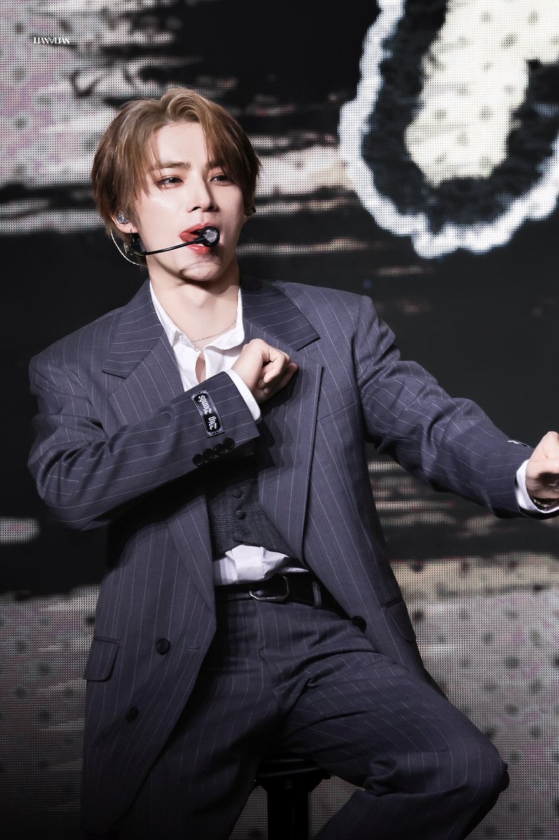 ❷延迟放送

 #XIAOJUN #肖俊 #샤오쥔 
#WayV #威神V #웨이션브이