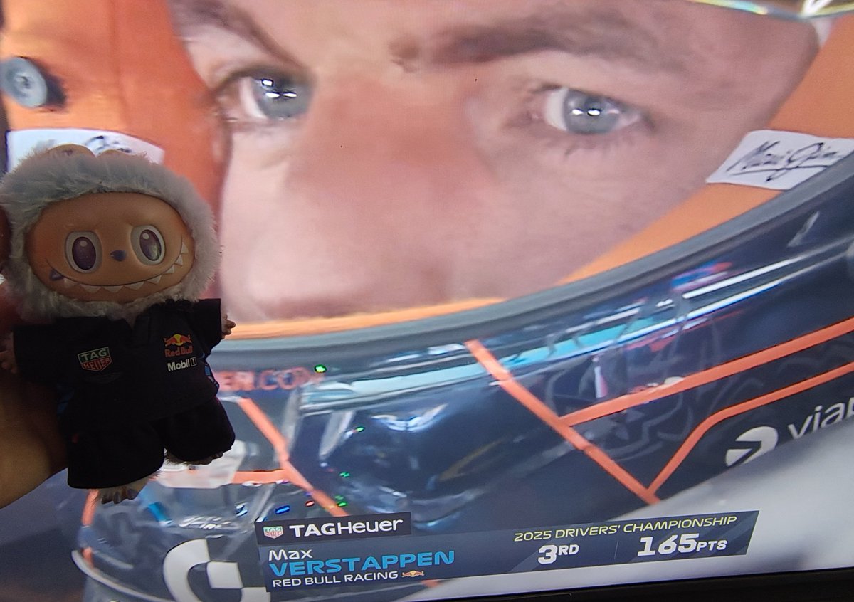 Ready for sprint qualifying #f1 #BelgianGP #labubu