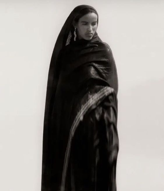 𝑇𝘩𝑒𝑜𝑟𝑖𝑎 tweet media