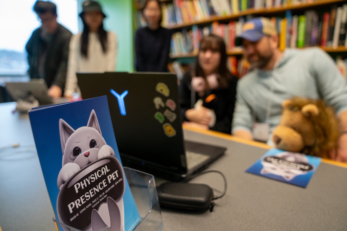 CarnegieMellon's tweet image. In the Entertainment Technology Center, what started as an idea of creating a VR pet evolved into an unprecedented experiment in virtual companionship.
A team of students created the Physical Presence Pet, a tactile virtual reality pet.
Read more: cmu.is/Physical-Prese…