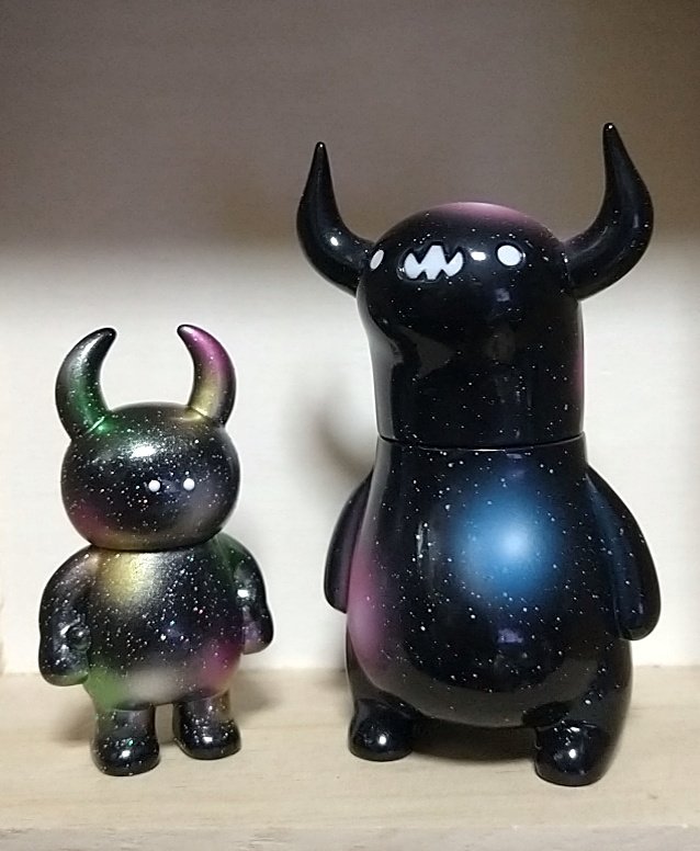 ch1ppei's tweet image. 久しぶりにSTUDIO UAMOUへ
前から狙ってたギャラクシーウアモウを購入
塗装に個体差があるということでじっくり吟味させてくれました、ありがたや
次のターゲットを決めて帰宅
この子と並べたかったんよね♪
#studiouamou
#uamou
#上の空怪獣ボー