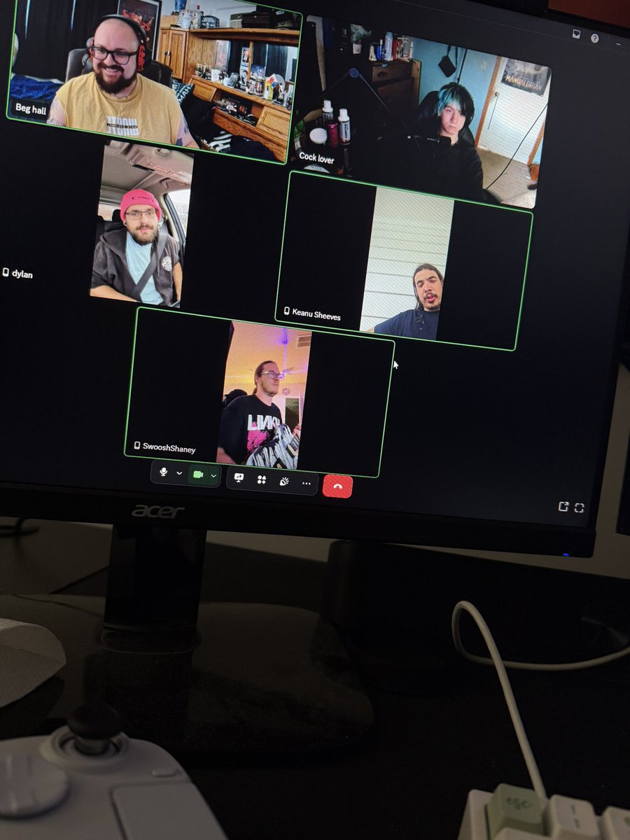 icon_of_deceit's tweet image. An early morning Menace meetup? Today is going to be a good day👌