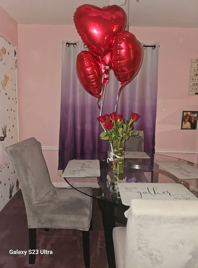 afavorite7's tweet image. Hubby:
I am blessed to have you as my boyfriend ❤️ my loving hubby Michael A Thornton
😘😘💜💜💜💜❤️❤️🩷🩷💋💋💋💋
You ♥️ surprised me (again) with my favorite roses and I can't stop smiling
🥰🥰🥰
Thank you my suga wooga
I truly Love ❤️ Ya To Life Sweetheart ❤️