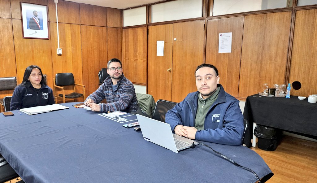Seremi Ámbar Castro Martínez se reúne a esta hora con el concejal de Saavedra, Jorge Reyes, para revisar temas relacionados con la comuna, como regularización y también lo correspondiente a inmuebles fiscales.
#BienesNacionales🌳
#LaAraucanía