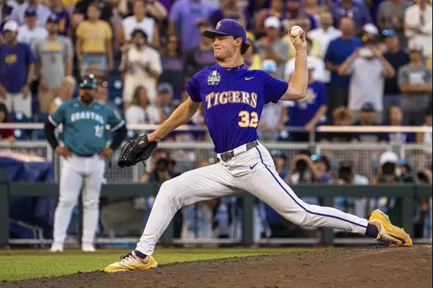 TigerDroppings's tweet image. Kade Anderson sends 'thank you' message to #LSU Baseball after signing with the Mariners:
tigerdroppings.com/lsu-baseball/k…