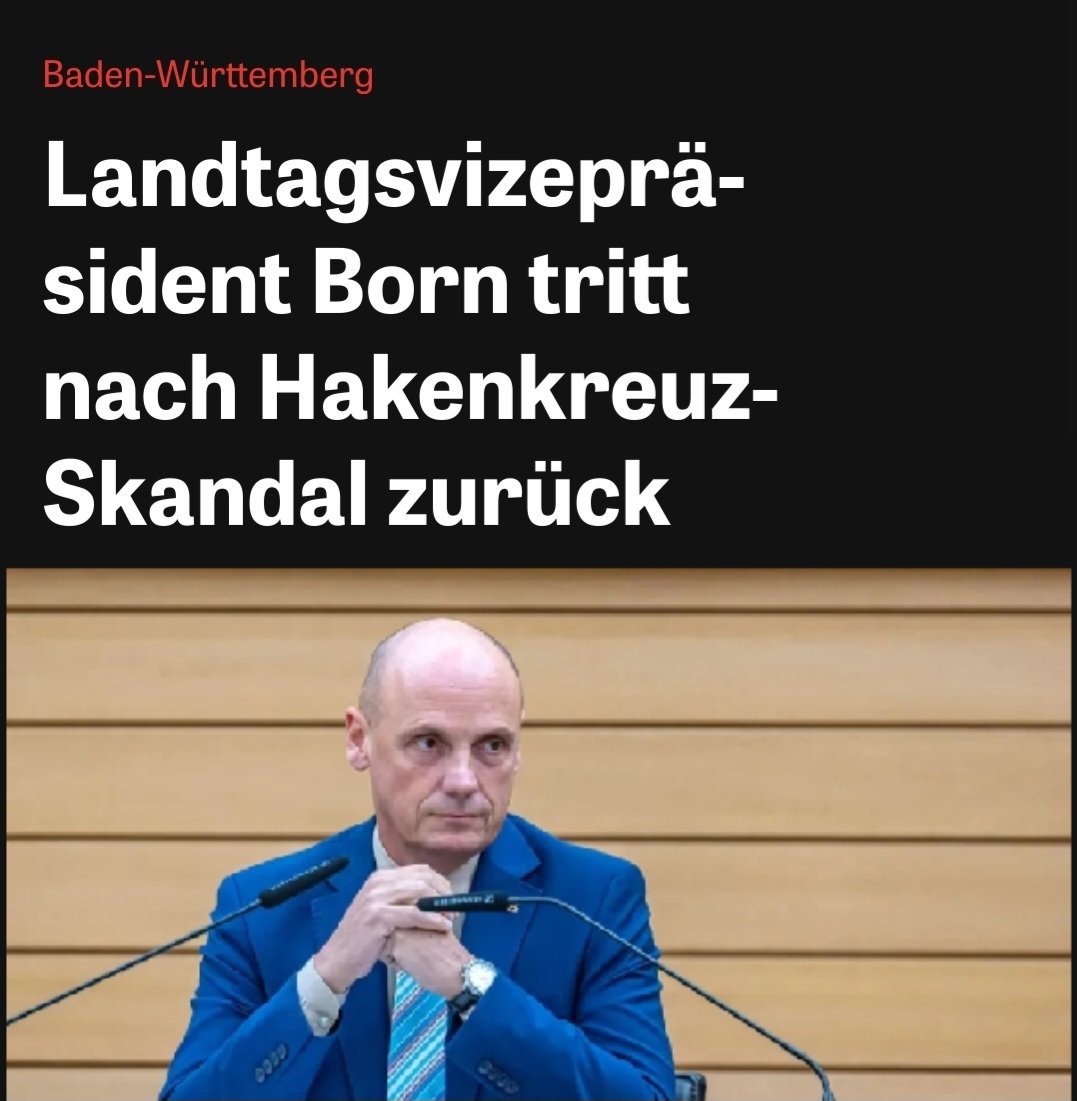 TimKoffiziell's tweet image. Tschüssikowski!
Primitiv und asozial.
#Rücktritt #Hakenkreuz