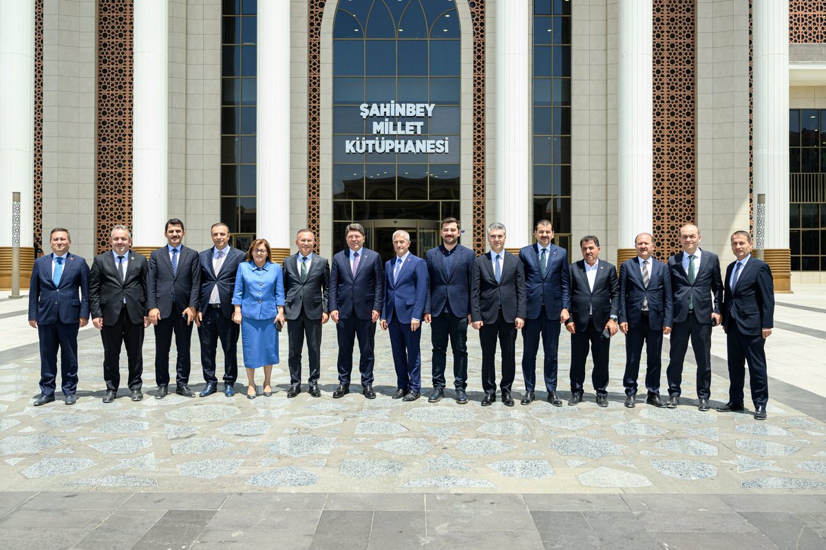 Ceza ve Tevkifevleri Genel Müdürlüğü (@ctekurumsal) on Twitter photo Bakanımız Sn. <a href="/yilmaztunc/">Yılmaz TUNÇ</a>, çeşitli temaslarda bulunmak üzere Gaziantep'i ziyaret etti.
Ziyaret kapsamında, Adli Tıp Grup Başkanlığı binasının temel atma törenine teşrif eden Sn. Bakanımıza; Bakan Yardımcılarımız, Genel Müdürümüz <a href="/YavuzEnis/">Enis Yavuz Yıldırım</a> ve Bakanlık bürokratları da eşlik etti. Bakanımız Sn. <a href="/yilmaztunc/">Yılmaz TUNÇ</a>, çeşitli temaslarda bulunmak üzere Gaziantep'i ziyaret etti.
Ziyaret kapsamında, Adli Tıp Grup Başkanlığı binasının temel atma törenine teşrif eden Sn. Bakanımıza; Bakan Yardımcılarımız, Genel Müdürümüz <a href="/YavuzEnis/">Enis Yavuz Yıldırım</a> ve Bakanlık bürokratları da eşlik etti.