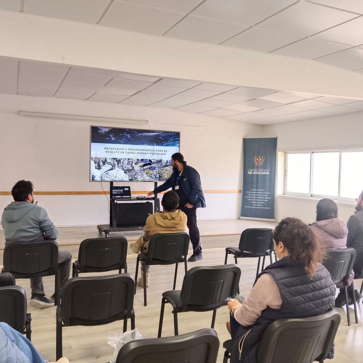 #Atacama: En la <a href="/UAtacama/">Universidad de Atacama</a> realizamos la capacitación y certificación de un grupo de diez investigadores del <a href="/CIC_UDA_oficial/">CIC-UDA</a>, que los acreditan como parte del Programa "Centinelas del Mar". Ellos colaborarán con el trabajo del Servicio en la conservación del medio ambiente marino