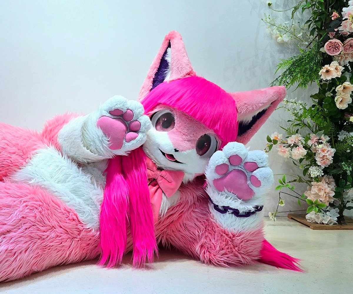 savannyan's tweet image. #FursuitFriday