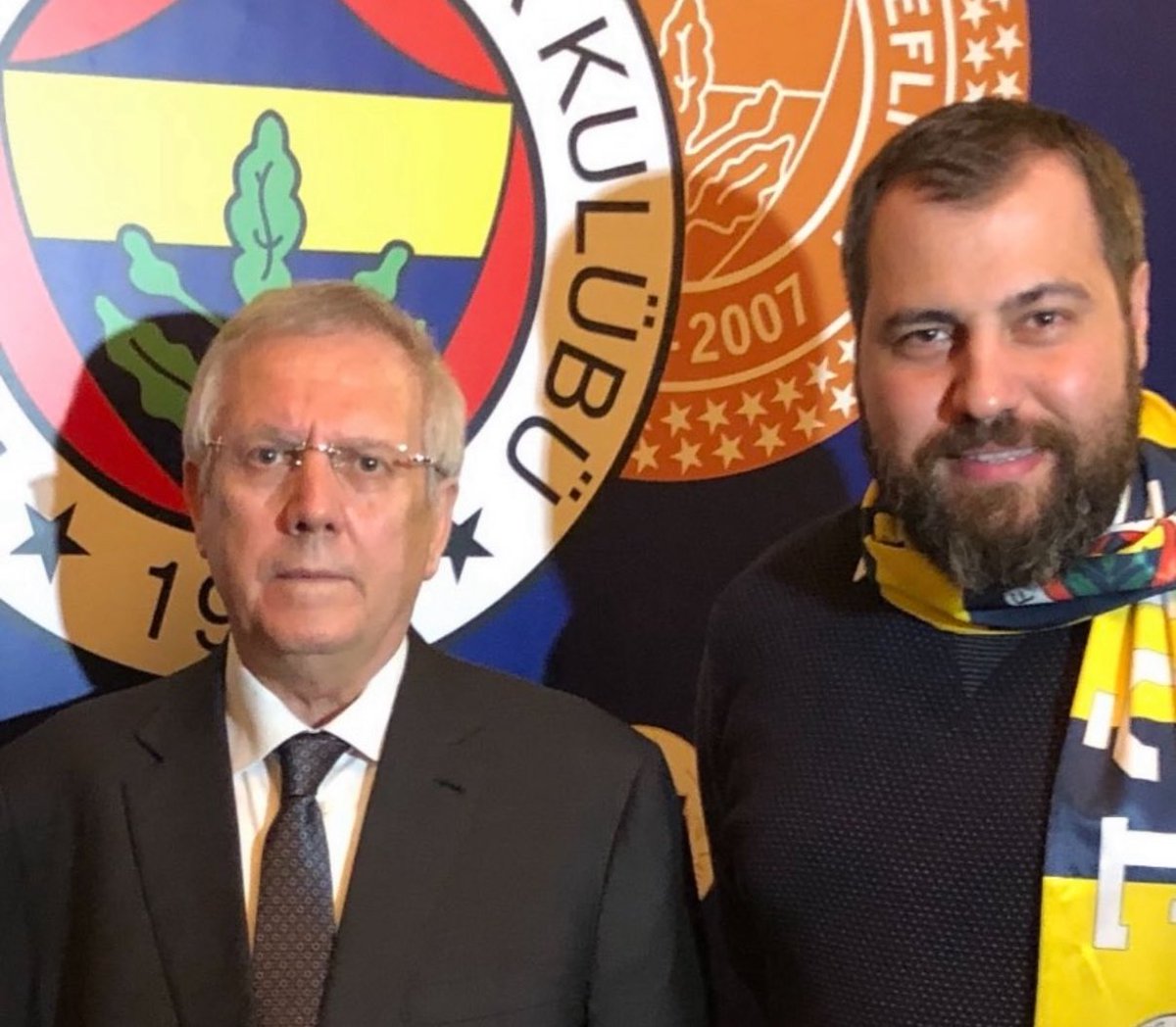 2018’de neredeysem hala oradayım

Aday olsun olmasın benim için her zaman Fenerbahçe’nin EFSANE LİDERİ Aziz Yıldırım’dır