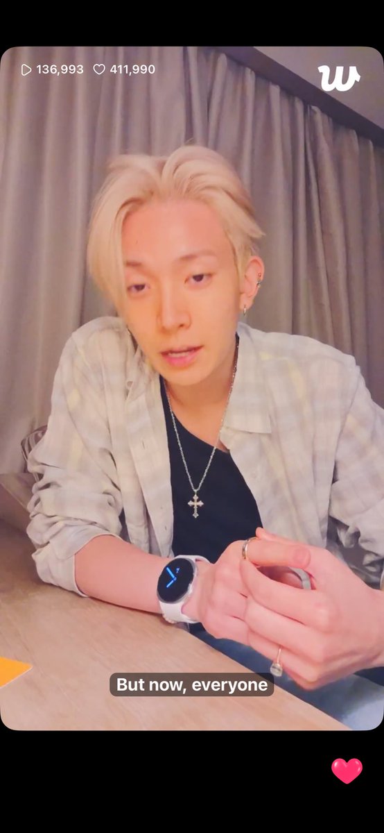 yuniforesu tweet picture