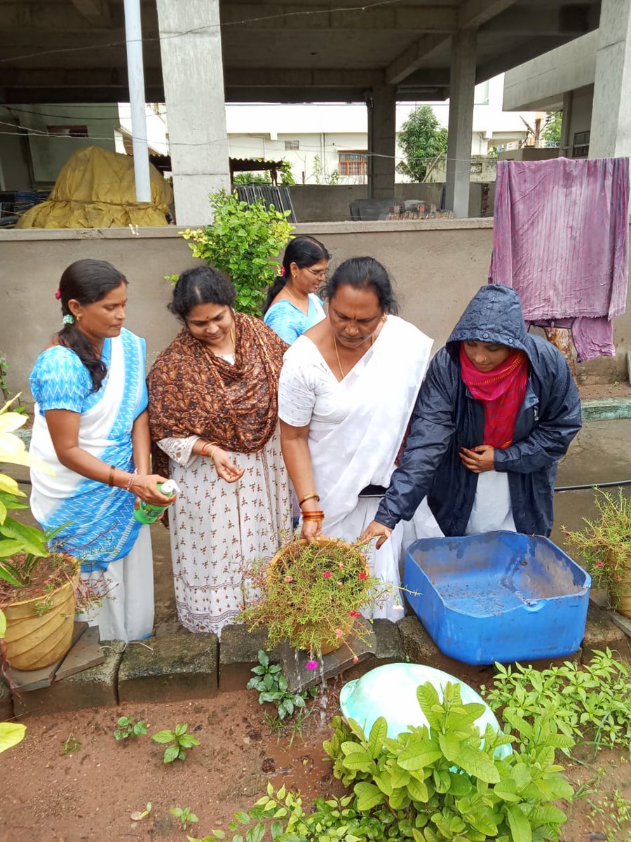 dmho_mncl's tweet photo. @A_ArogyaMandir
@HWCsTelangana
@CHFW_NHMTG
@TelanganaHealth
@MOHFW_INDIA
@TelanganaCMO
@CTvvp
@Collector_MNCL
Dry Day activities conducted at Naspur Gate ✅
In the urban slum area under PHC Naspur, Dist. Mancherial. Activities were carried out with the participation https://t.co/ldtMHuODwC
