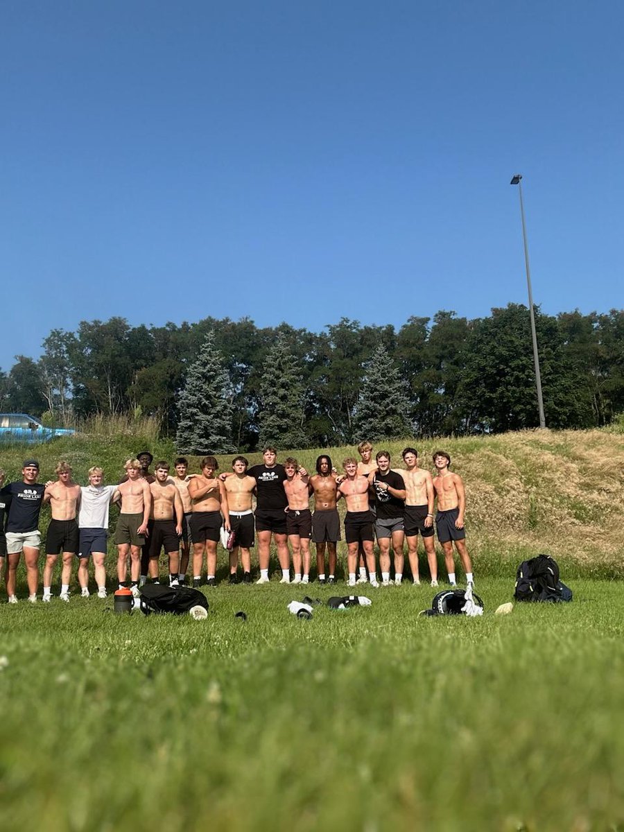 mrwabbe's tweet image. TO THE HILL @plhsfootball
