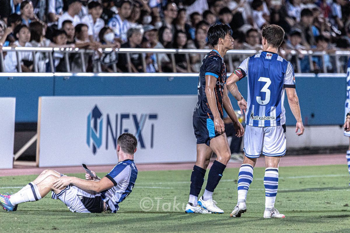 ta9ho_yokohama's tweet image. 脛当ての落とし物を間違えて届けた山田康太。
#yokohamafc