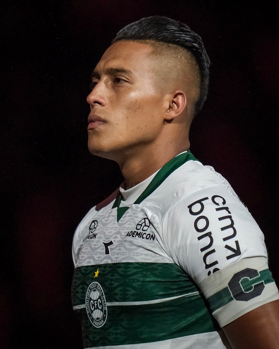 Coritiba's tweet image. Domingo, contamos com o apoio da Nação Alviverde. Faça teu check-in e vem pro Couto!
🟢⚪ #CFCxAMA #CoxaNoBrasileiro