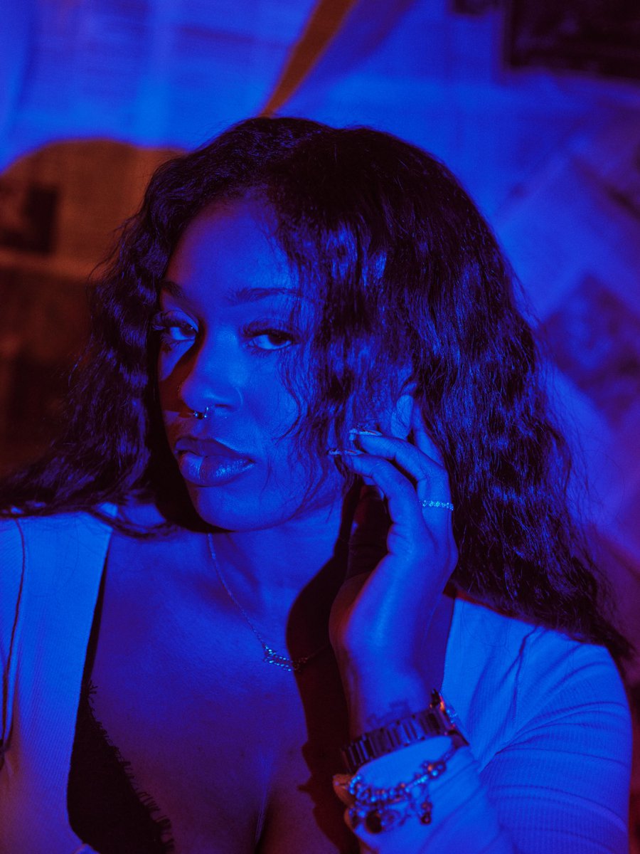 fairythugmuvaa's tweet image. Pictures my friend took of me that I re-color graded 🙂↔️🩷