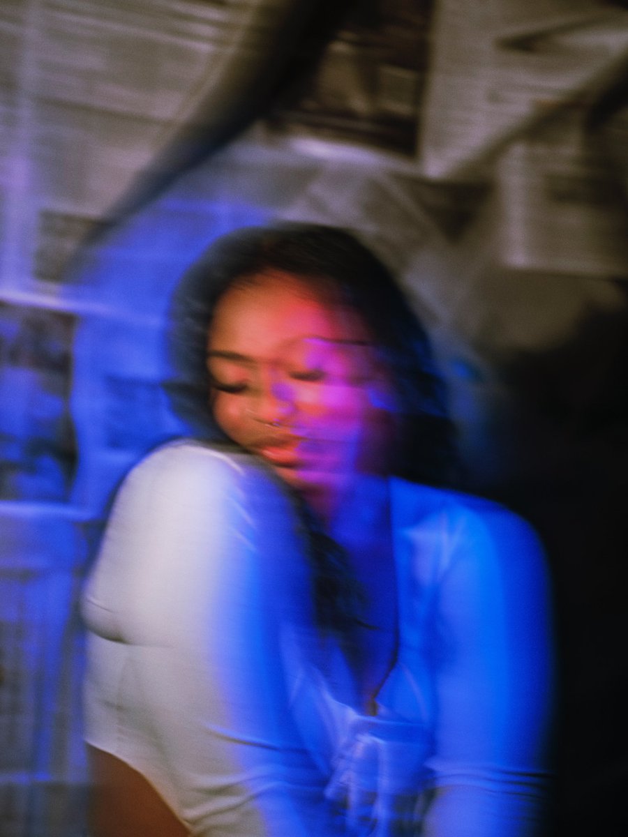 fairythugmuvaa's tweet image. Pictures my friend took of me that I re-color graded 🙂↔️🩷