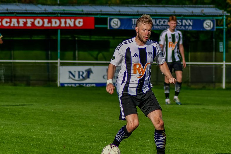 TootingBecFC's tweet image. β‘οΈ Tomorrow we return to the NRT Stadium to face @chipsteadfcsurr in the closing stage of our pre-season tour.
π 3:00pm KO
#UpTheBec #TBFC