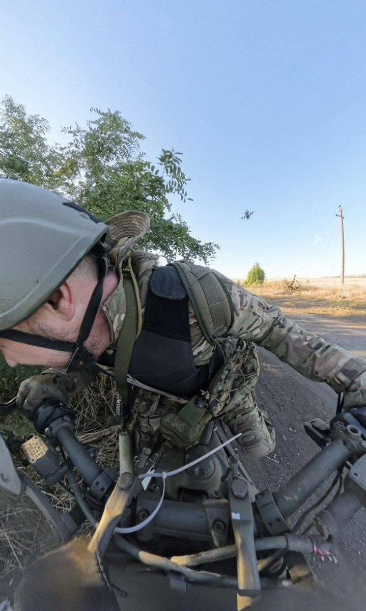 justkotekmeme's tweet image. Під Покровськом підлеглими Мадяра, можливо, був забаренений жирний російський воєнкор, який при цьому всьому дуже непогано шарить за дрони, нюанси їх роботи та інші напрямки
UPD від русні
Новости пока что приходят очень плохие… ждем подтверждения…