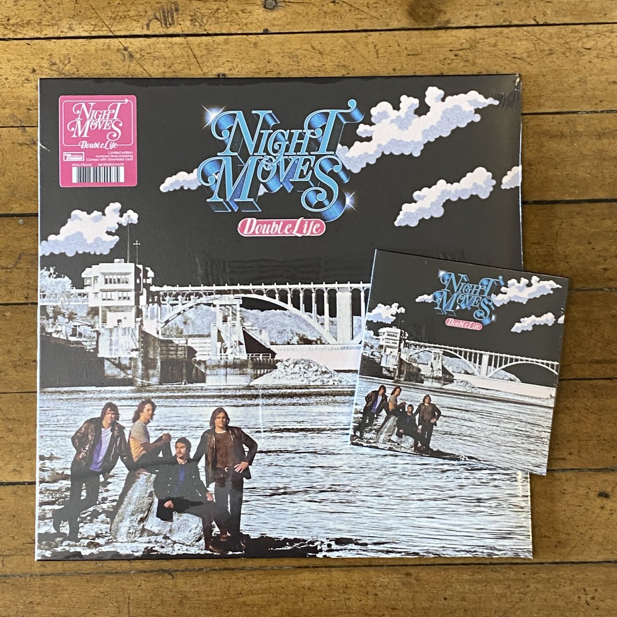 efetusmpls's tweet image. It's here! The new @NIGHTMOVESMPLS release, Double Life, is out today on CD, black vinyl and indie exclusive curaçao colored vinyl. Stay cool in our AC and get your Night Moves shopping done 10-6 today and Saturday, and 11-6 Sunday.
electricfetus.com/UPC/8878280544…