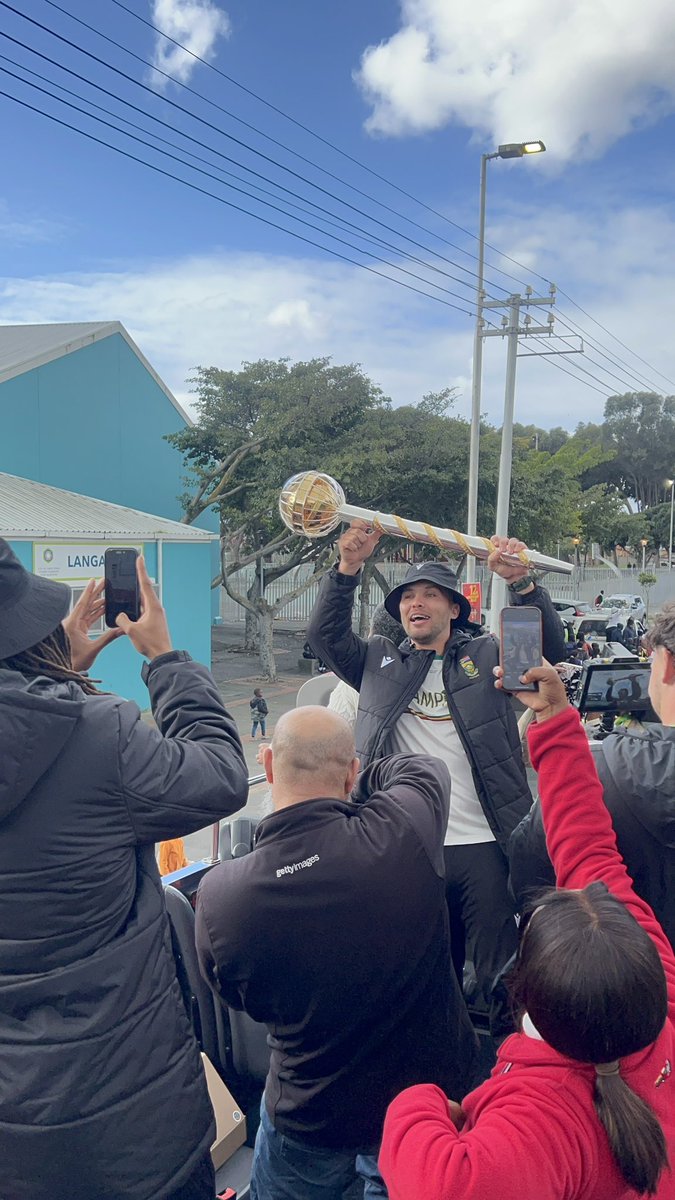 PhaksPhothinja's tweet image. As promised, we delivered The Mace to the people of Langa, where it all began for Captain Temba Bavuma.
A day the children of Langa will never forget. 🏆 🇿🇦
#BavumaHomeComing