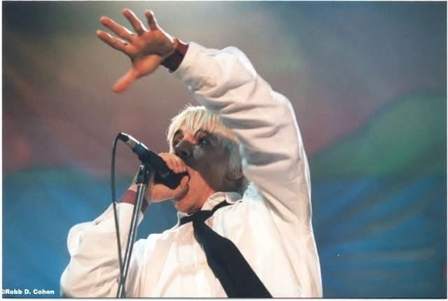 ChiliPeppersArg's tweet image. ✳️ El 25 de julio de 1999, hace ya 26 años, Red Hot Chili Peppers se presentó en el festival Woodstock celebrado en Rome, Nueva York 🇺🇸, que fue realizado con el fin de conmemorar los 30 años de su primera edición en 1969.
🌶 Gracias al éxito mundial dado por Californication,…