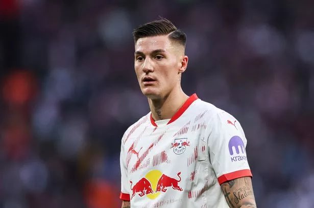 balls_philip's tweet image. Imagine, just imagine we sign Sesko and keep Isak too.
A big FUCK YOU to Isak, Liverpool and everyone slagging us off and laughing at us right now.
Wouldn’t be the smartest move financially, but I’d still love it if we did that #NUFC