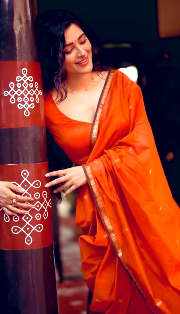 manuneha358's tweet image. मोहब्बत का कोई सबूत नहीं होता,
परवाह बताती है कि प्यार कितना है…!!❤️🩹