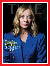 strange_days_82's tweet image. ๐ฎ๐น Giorgia Meloni sulla copertina di Time:
"Where Giorgia Meloni Is Leading Europe"
Il ritratto di una leader che sta ridisegnando la politica italiana ed europea.
Ecco cosa dice davvero lโarticolo ๐
โ
Cosa valorizza Time:
โข Capacitร di imporsi come figura centrale in UE
โขโฆ