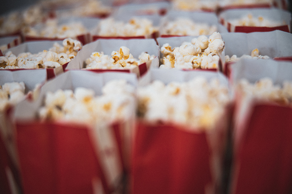 Surtdecasa's tweet image. CINEMA 🍿 | Ja tenim les cartelleres actualitzades dels cinemes del país.
🎬 Consulta-les a: surtdecasa.cat/cartellera