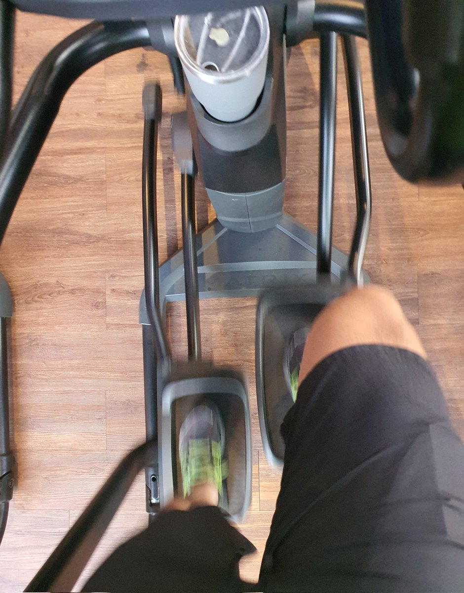sapodesonora's tweet image. #MyFriends
Me falta bajat 5k para el 30 de agosto e iniciar entrenamiento para correr mi último maratón en 2026, manden buenas vibras, que esto se contagia!!!
(Con el ejemplo)
#AquíYaSeCorrió