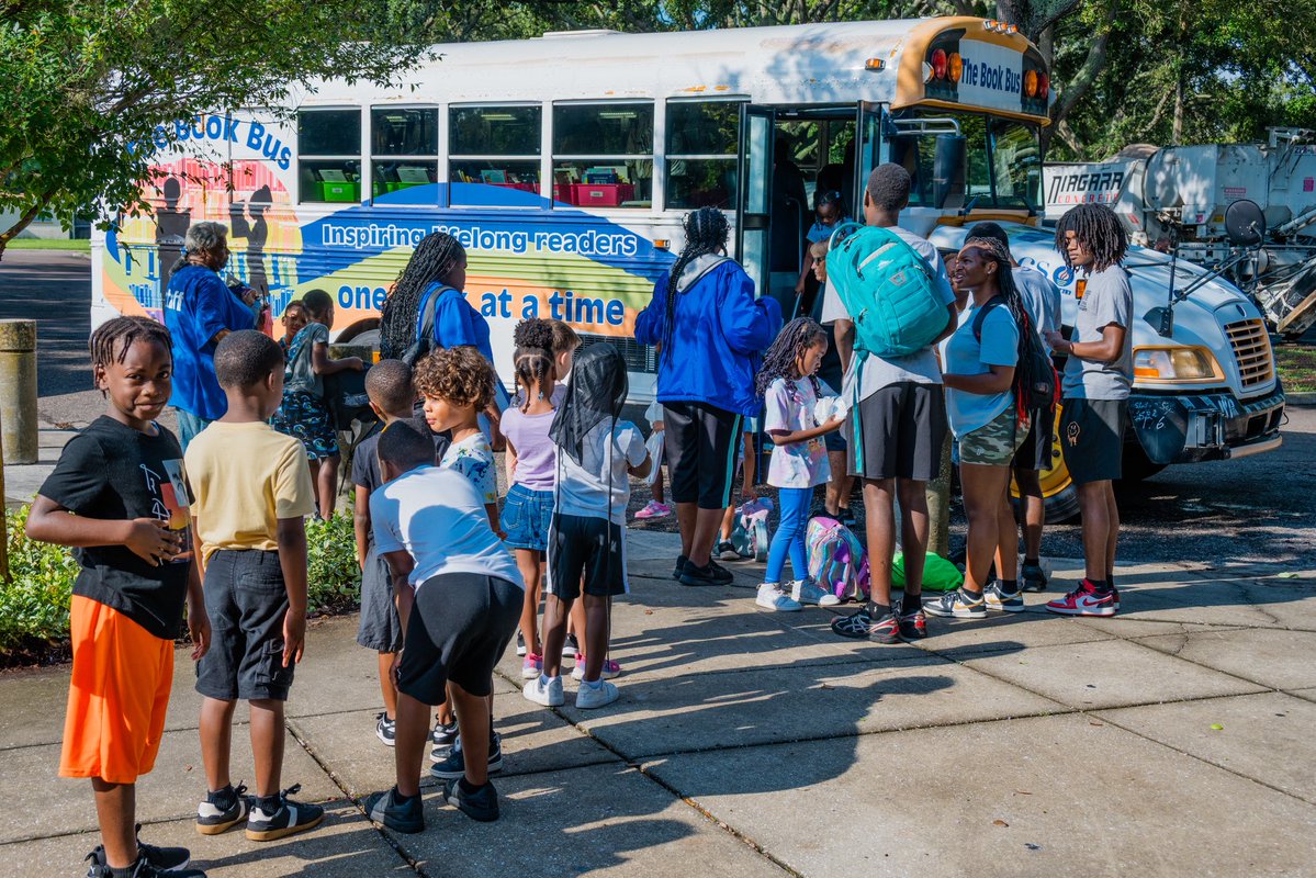 StPeteParksRec's tweet image. We caught the JWB Book Bus sharing the joy of reading at Childs Park & JW Cate Rec Centers. Campers of all ages were welcomed aboard to pick out 2 brand new books.
Thank you to the JWB Book Bus for helping to spark imagination and a lifelong love of reading this summer!