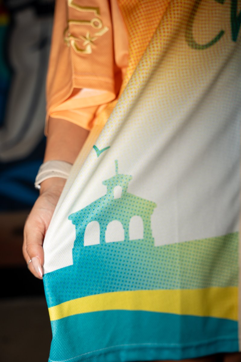 cchooks's tweet image. Join us tonight at Whataburger Field and the first 1,500 fans will receive a Gulf Coast Capital Jersey, presented by Visit Corpus Christi!
Don't miss out! bit.ly/CCSingleGame