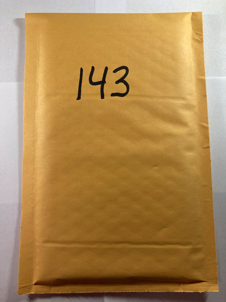 🎁Appreciation Day Giveaway🎁

Winner Announced Wednesday

Bubble Mailer includes 4 random rookie cards from the NFL, NBA or MLB

🔥Mystery Mailer #143

To enter
1. Follow
2. Retweet
3. Like