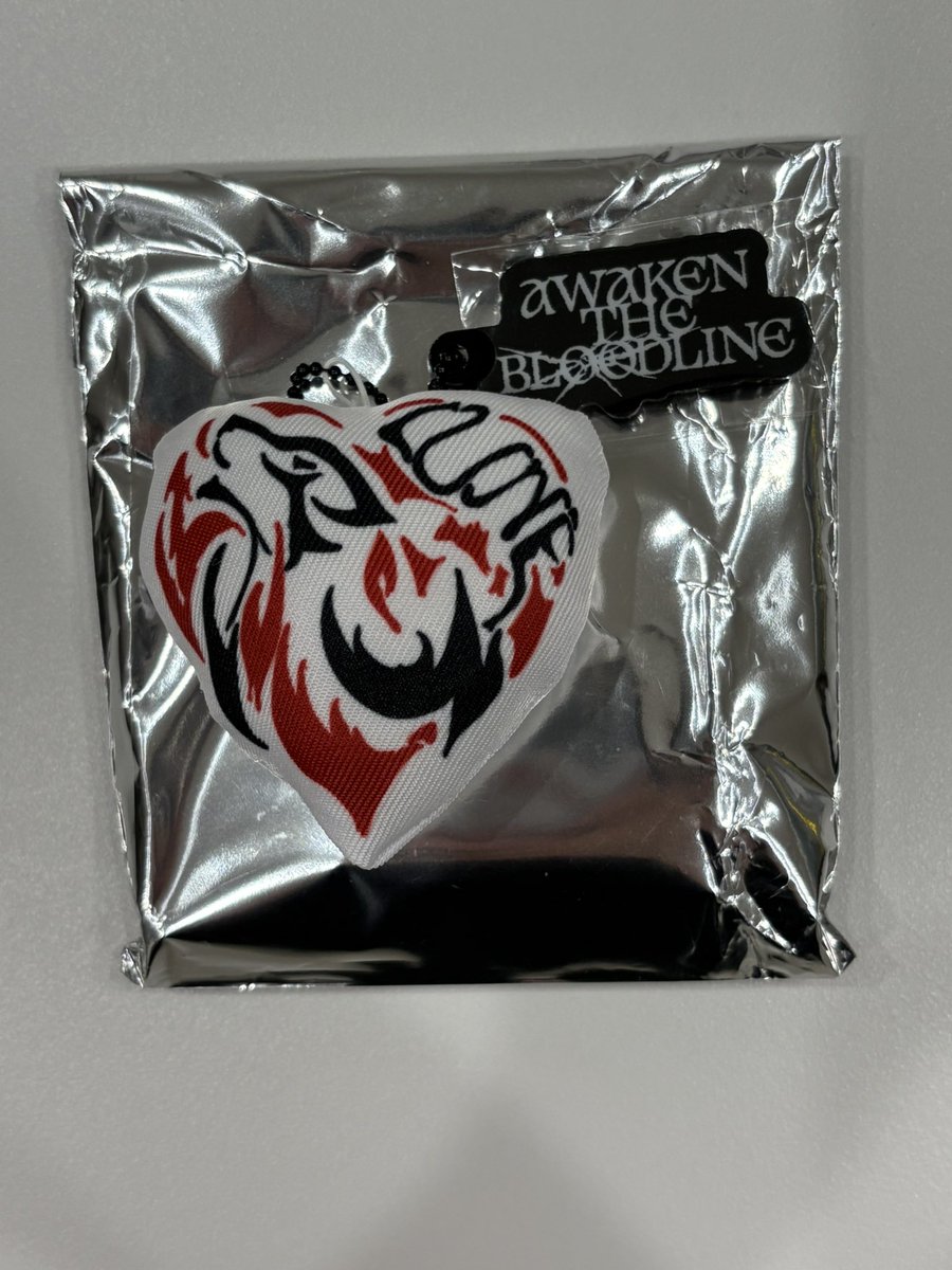 AWAKEN THE BLOODLINE
CUSHION KEY HOLDER 

譲） NICHOLAS

求） Ｋ

お気軽にお声掛けください🙇🏼‍♂️

#andTEAM #andTEAM交換