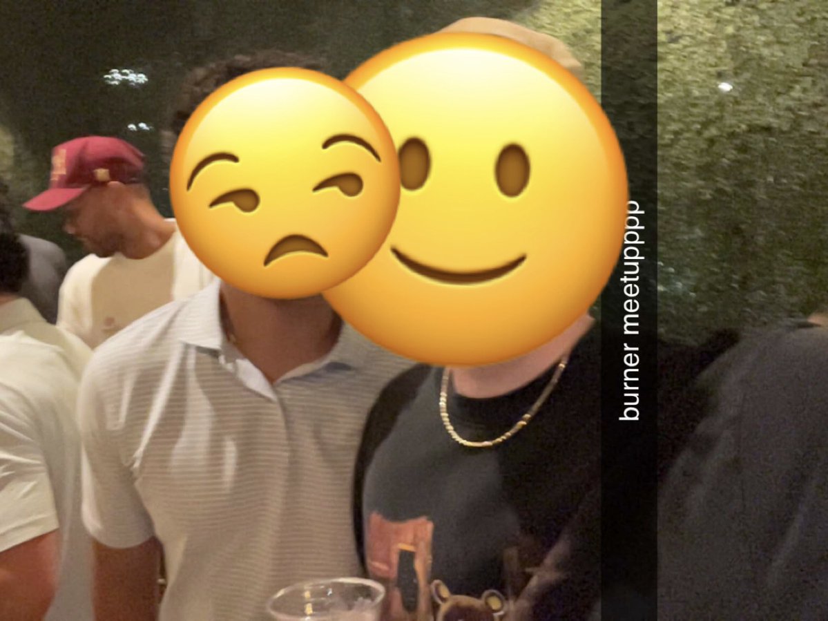 CokeOffMyShaft's tweet image. Burner meetup with @nonstoplickin last night. He had bag and didn’t share so we’re beefing now. #ferdachant