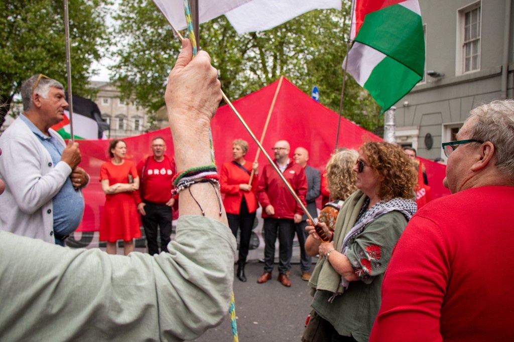labour's tweet image. 🇵🇸 We will never stop talking about Gaza.
✍️ Please, write to your Government TD and ask them to enact the Occupied Territories Bill - including services as well as goods.
🪧 Join local protests to show solidarity.
🗣️ Call for international isolation of Israel.
🇵🇸🇵🇸🇵🇸🇵🇸🇵🇸