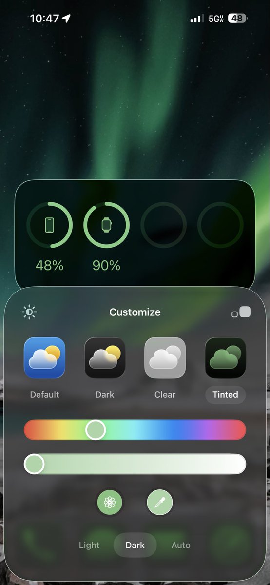 Callous_Carl's tweet photo. @Apple  Just downloaded the new iOS 26 public beta. Why does the battery widget in dark mode look so damn bad? IMO it should look like tinted. Fix this please it looks terrible!!!! #iOS26 https://t.co/WlbYxEUZVr