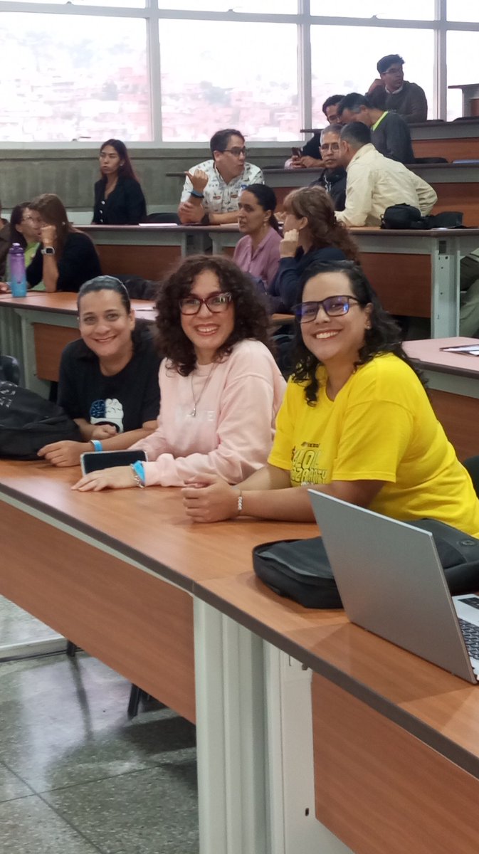 pipiripaos's tweet image. Speakers de este nivel en la Venezuela Ethereum Day @ETHVenezuela @soylaloreto @Soymaferlopezp @mary_mlp8