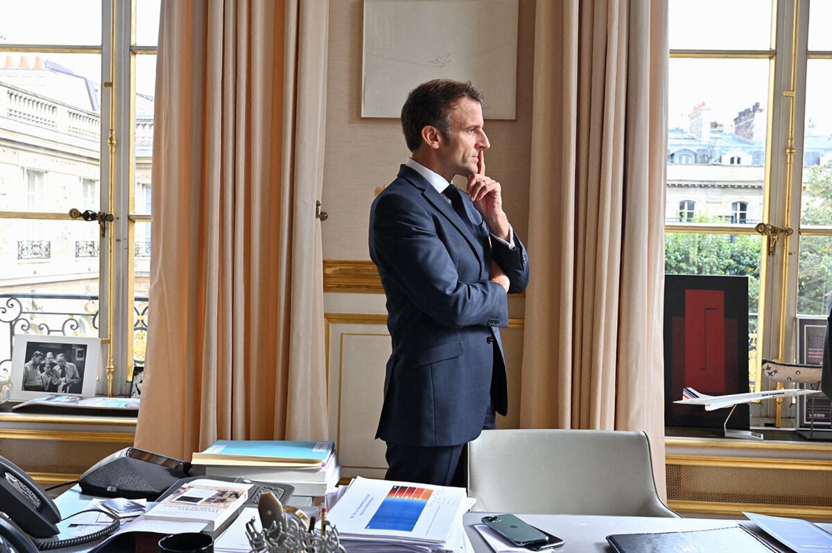 AlertesInfos's tweet image. 🇫🇷 FLASH - Les policiers ont l’interdiction d’activer leurs sirènes aux abords de l’Élysée durant le Conseil des ministres, afin de ne pas perturber la concentration d’Emmanuel Macron et de son gouvernement. (Le Canard enchaîné)