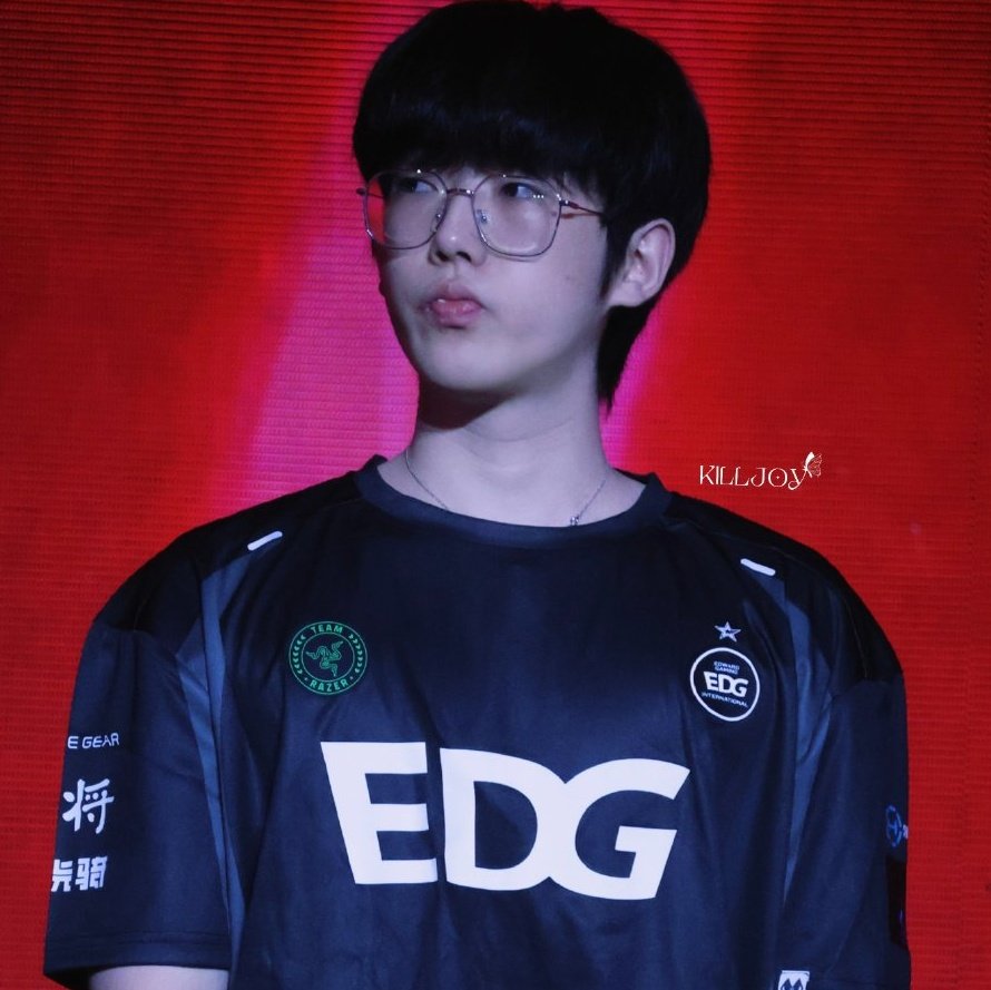 smoguive's tweet image. the cutest Ever.. 😽🤏
#Smoggy